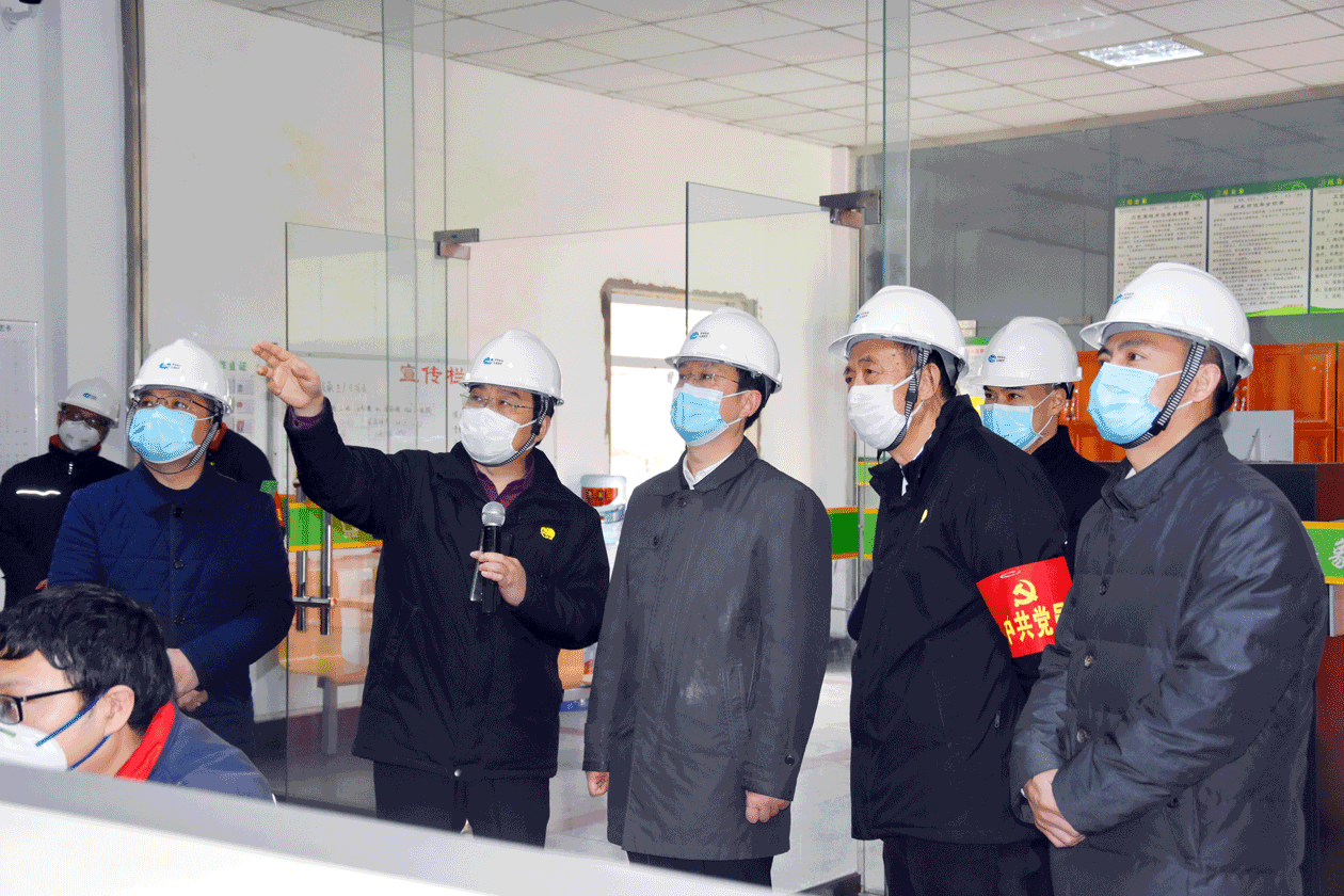 2020年2月21日，中共眉山市委副书记、代理市长胡元坤（右三）莅临川金象调研指导疫情防控和生产经营